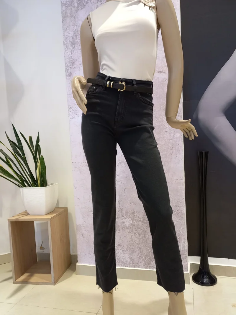 Jean Straight Kenia Black