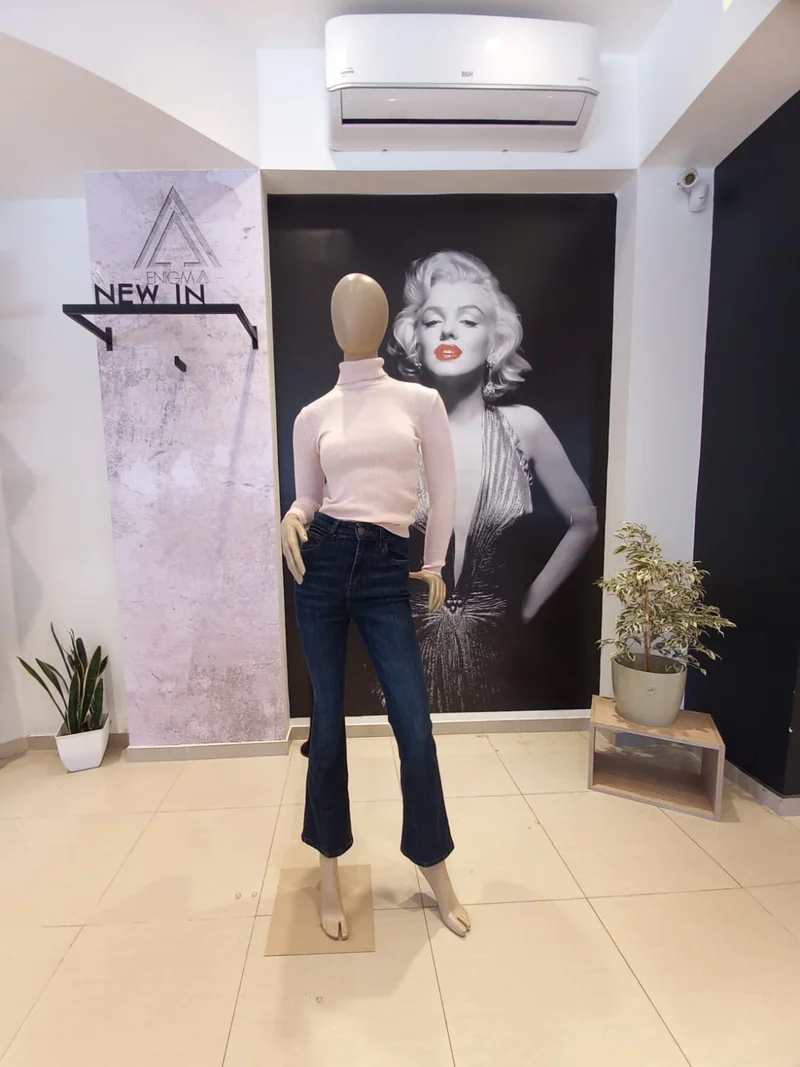 Jean Flare Angostura