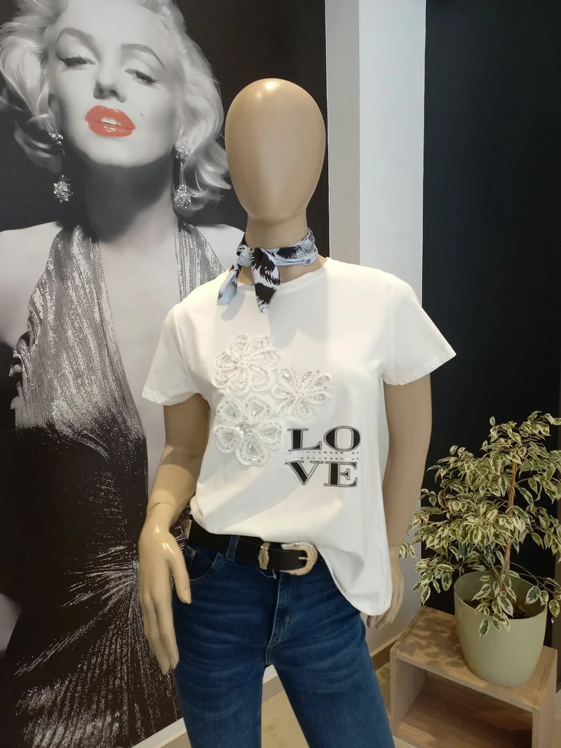Remera Algodón Bordada
