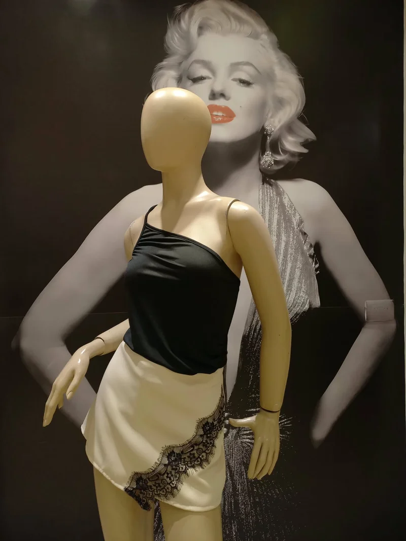 Short Falda Viscote