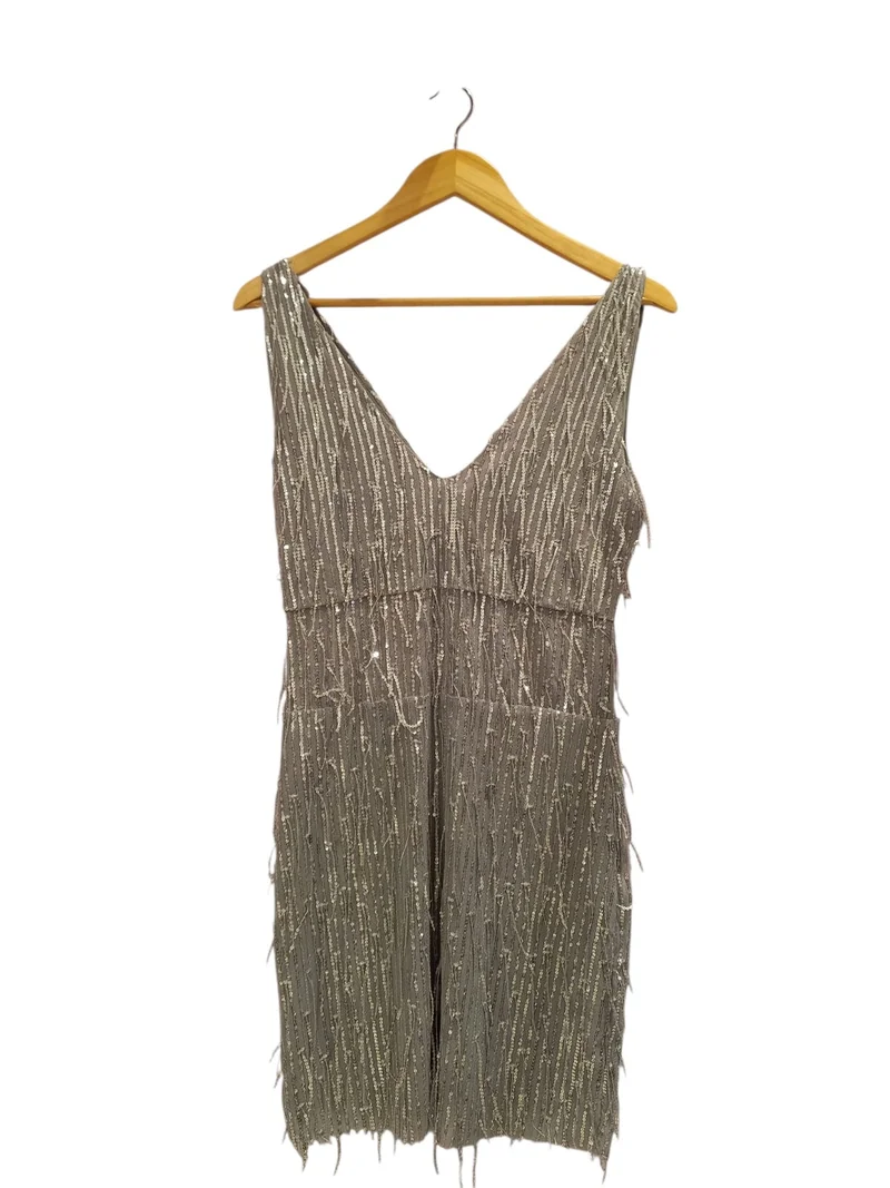 Vestido Corto de Lentejuelas con Flecos