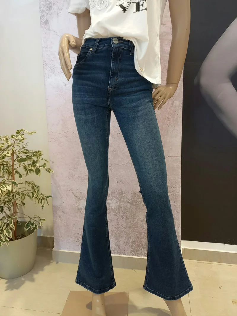 Jean Flare Hight