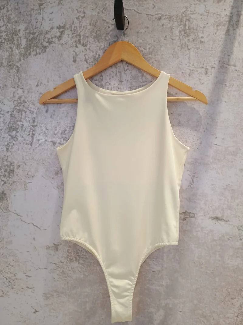 Groom Body Sin Costuras