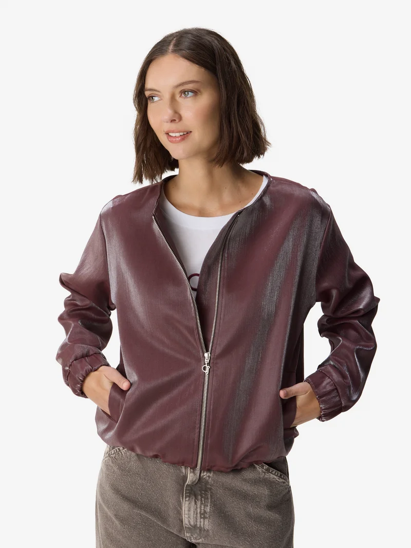 Campera Satinada con Cierre