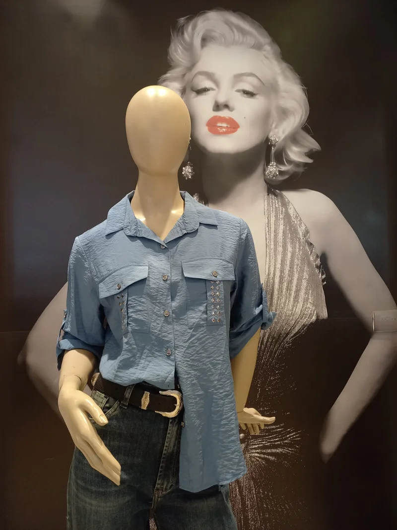 Camisa con Aplique Doble Bolsillo