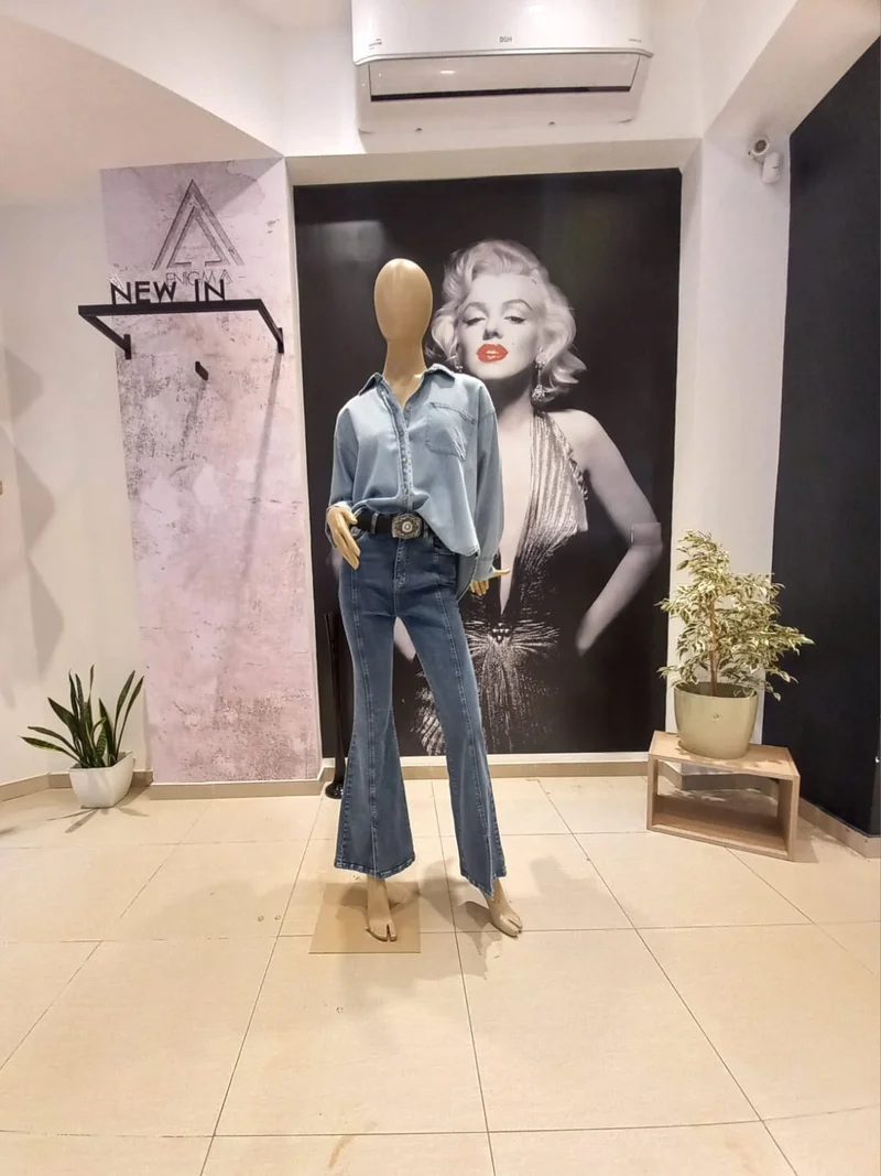 Jean Oxford con Tajo y Costuras
