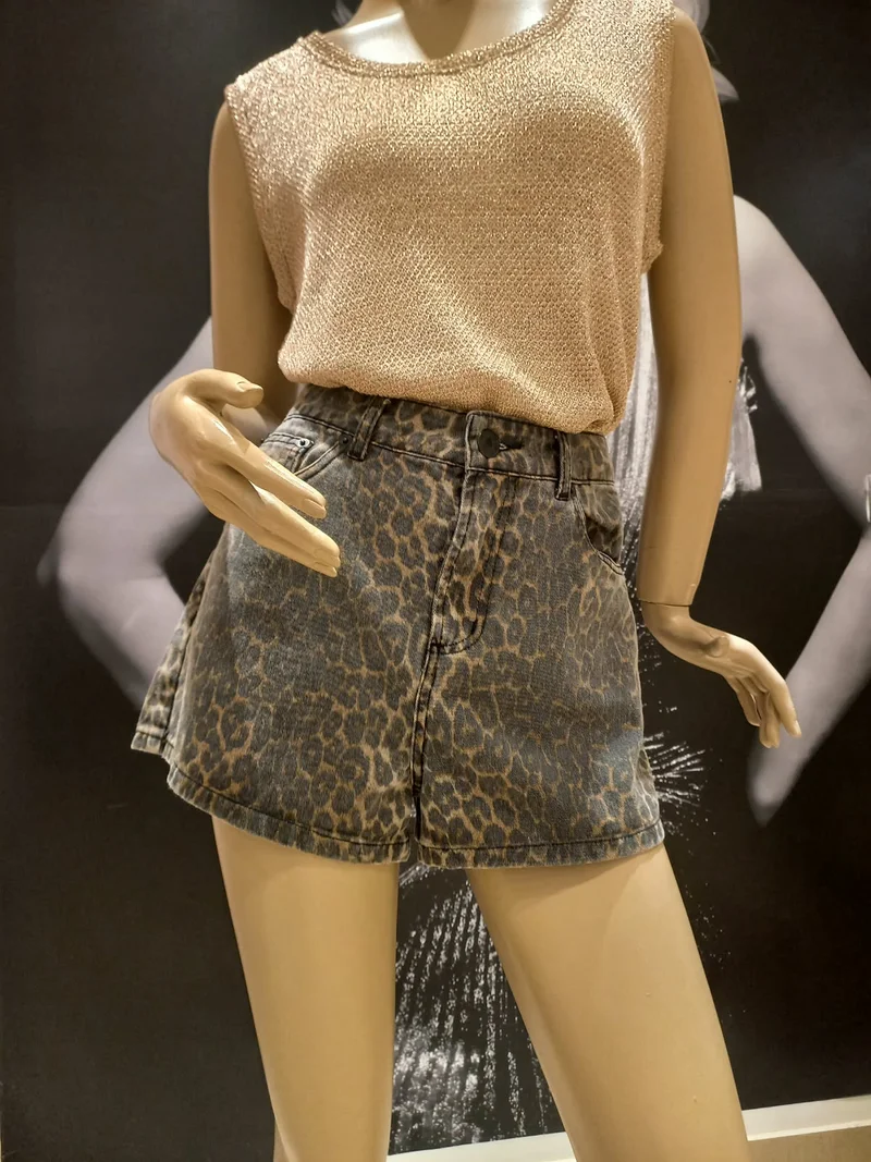 Short Luvornio